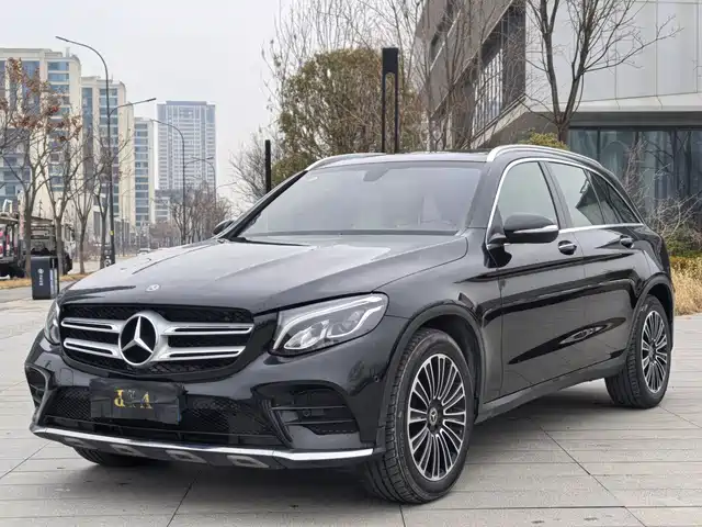 MERCEDES-BENZ GLC