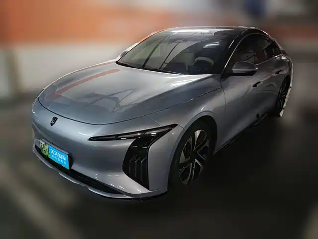 Dongfeng Fengxing Stellar S7 2024 555 Joy Edition — фото 1
