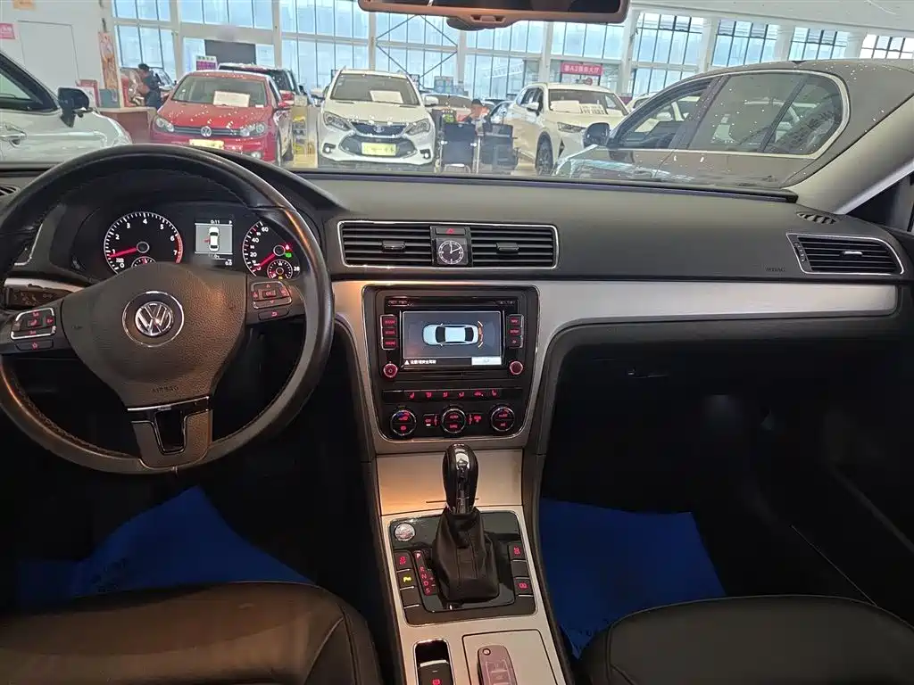 Volkswagen Passat 2015 1.8TSI DSG Prestige Edition фото 5