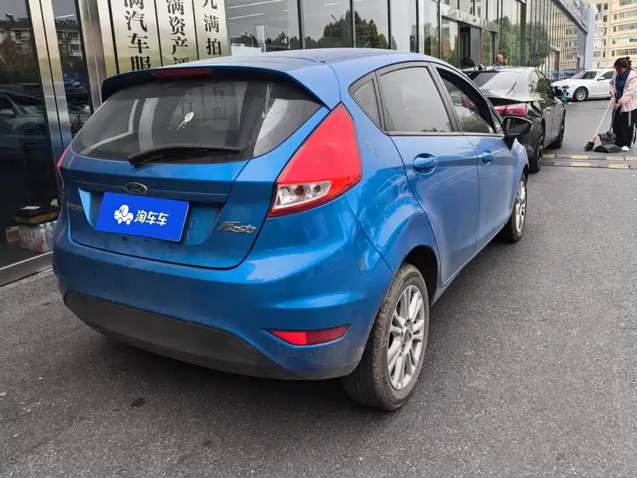 2015 Ford Fiesta