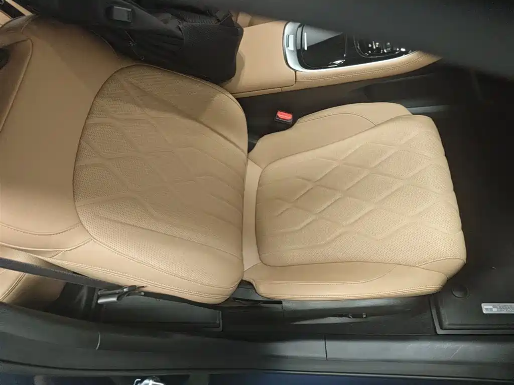 Geely Galaxy Galaxy A7 2025 EM-i фото 25