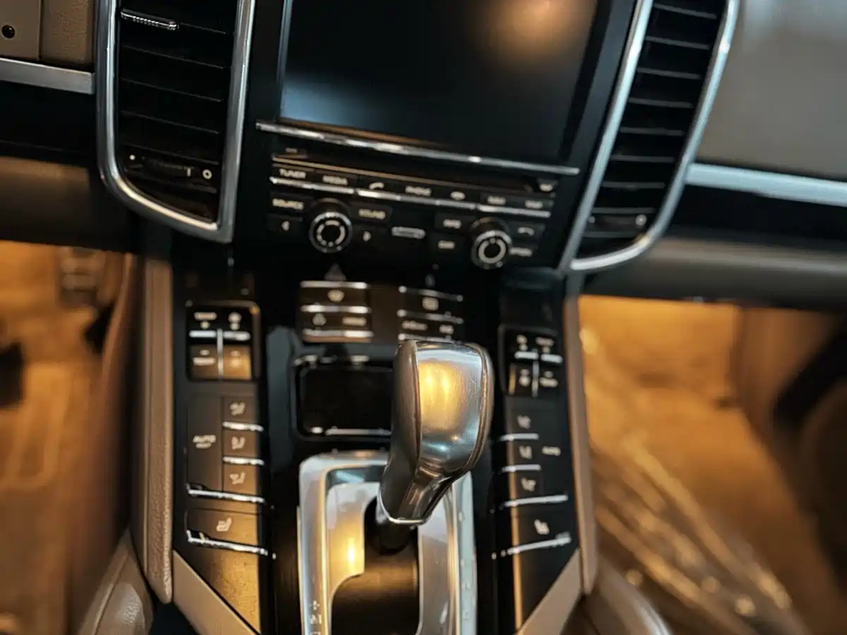 Porsche Cayenne фото 11