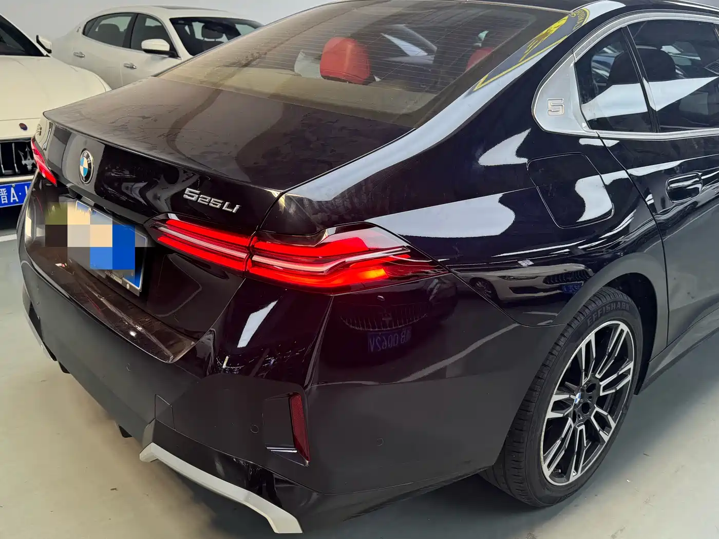 BMW 5 Series 2025 525Li Luxury Package фото 12