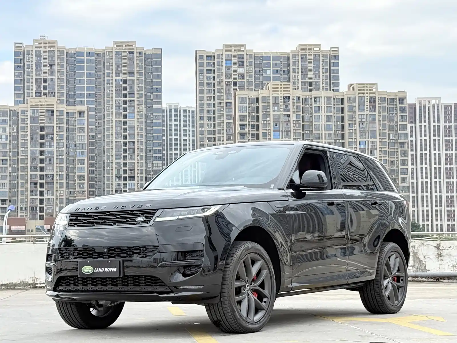 صورة 1 - Land Rover Range Rover Sport