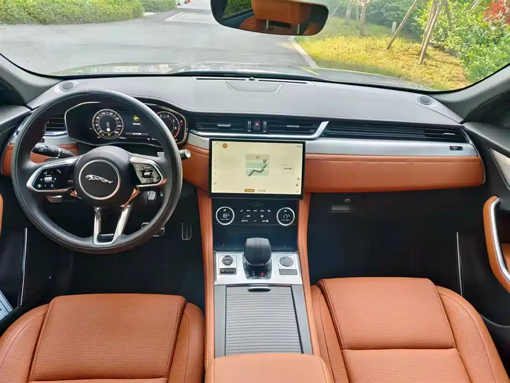 Jaguar F-PACE 2025 2025 P250 R-Dynamic SE
