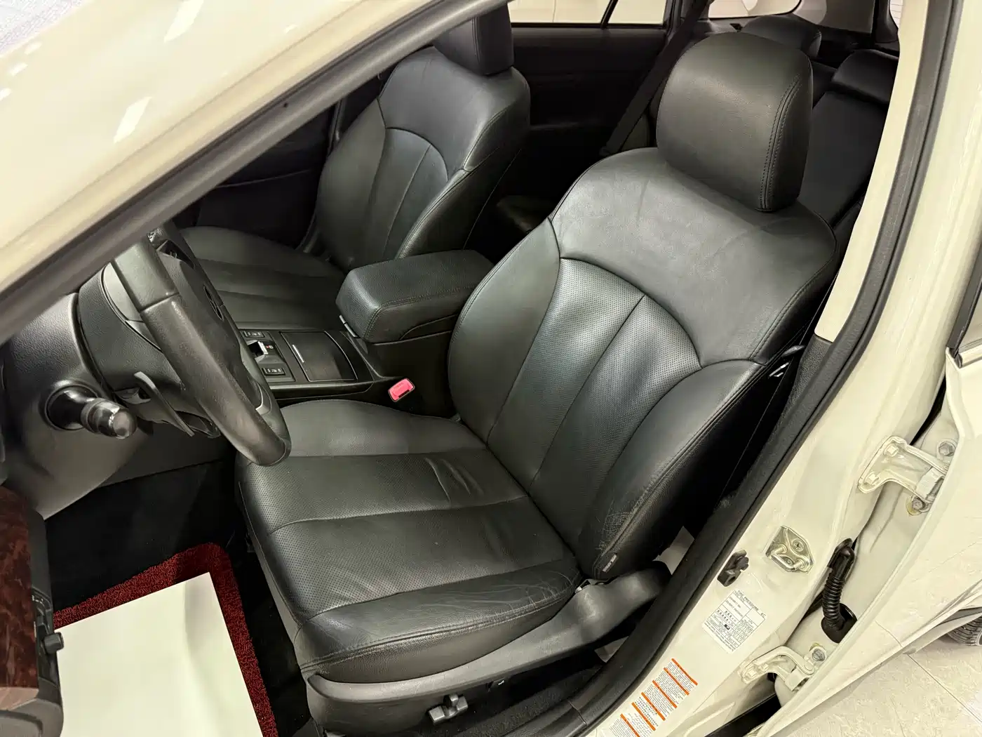 Subaru Outback 2013 2.5i Luxury Navigation Edition фото 12