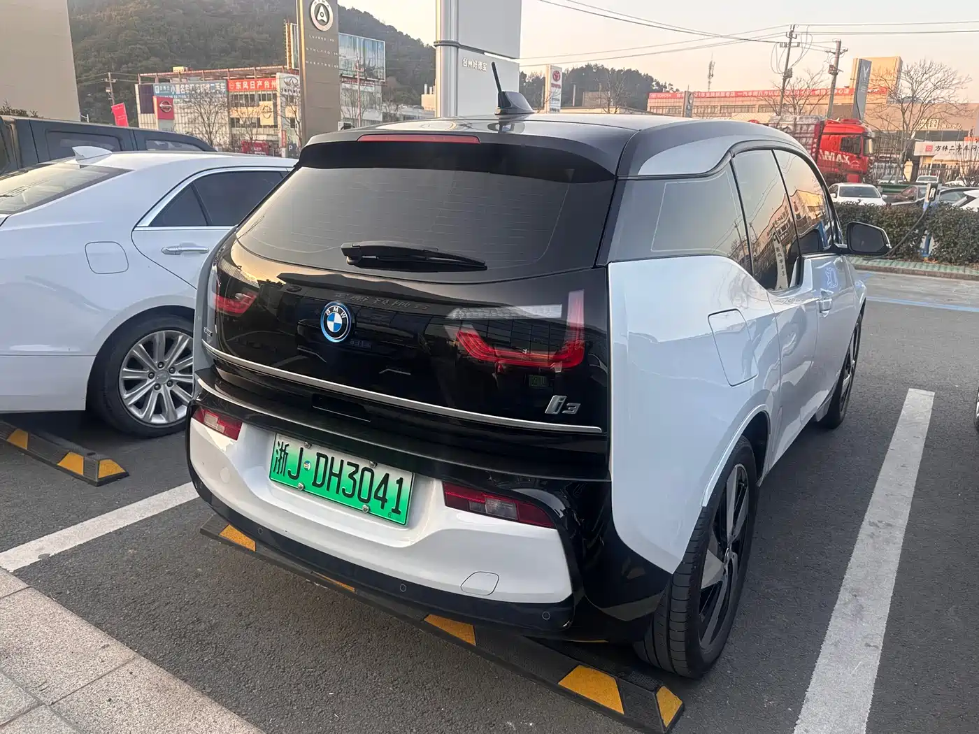 BMW I3