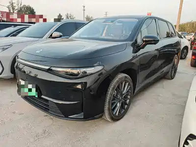 Leapmotor C10