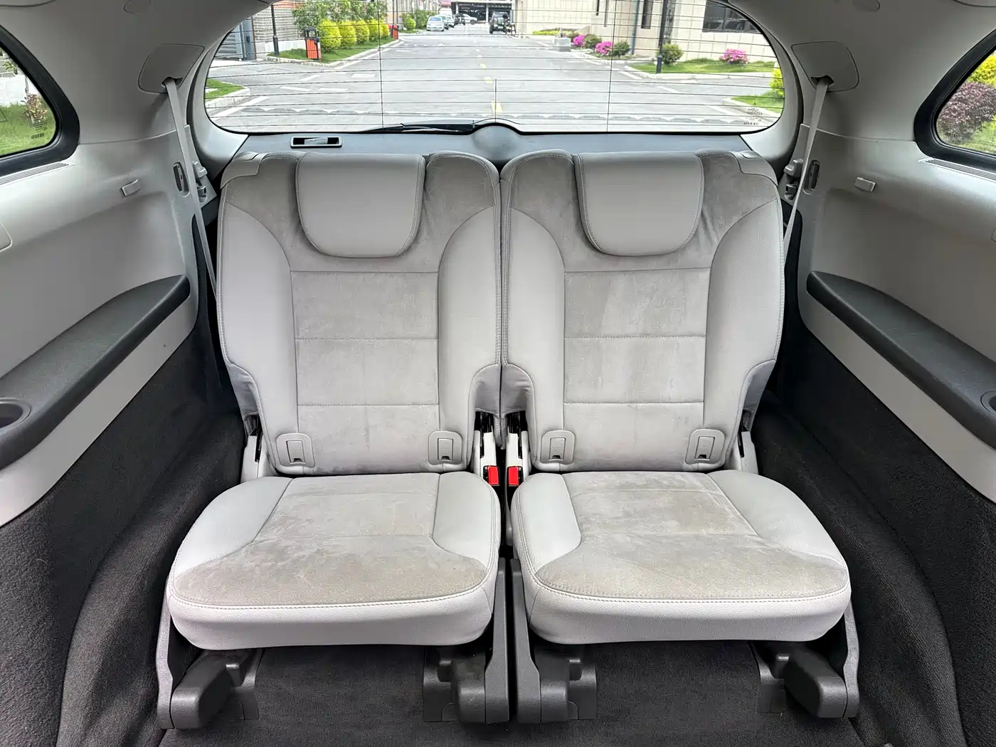 Mercedes-Benz R-Class 2015 R 320 4MATIC Luxury фото 32
