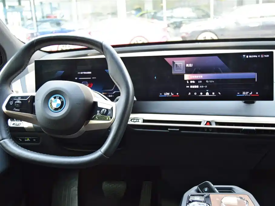 BMW iX 2023 Facelift xDrive50 фото 8