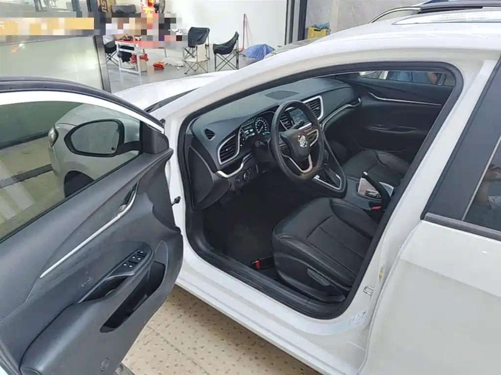 Фото 16 - Buick Excelle