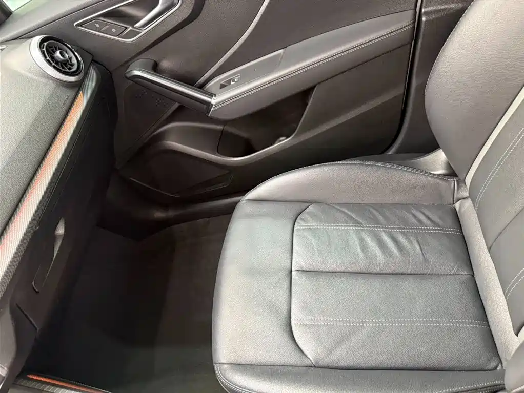 Audi Q2L 2022 35 TFSI Fashion Dynamic фото 13