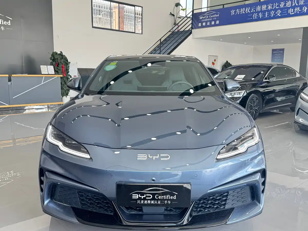 BYD Seal 06GT 2025 605 Heatwave Edition фото 2