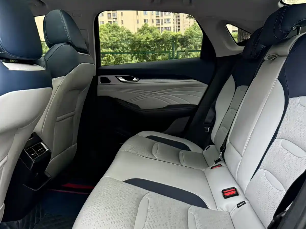 GEELY AUTOMOBILE XINGRUI