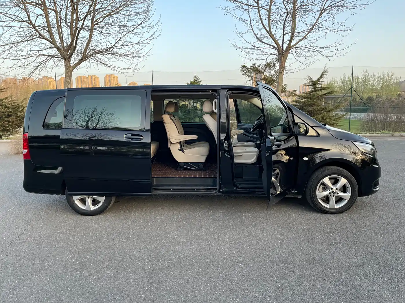Mercedes-Benz Vito 2021 2.0T Elite 9-Seater фото 9