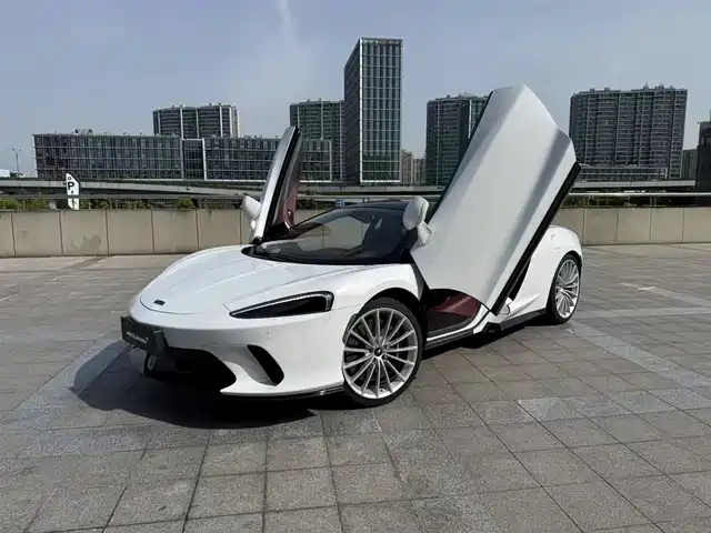 McLaren GT 2023