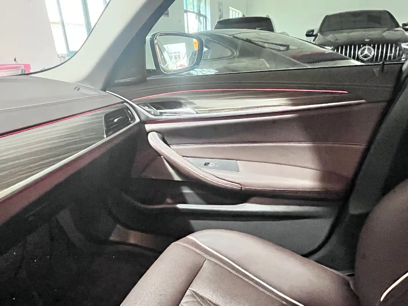 BMW 5 Series 2023 530Li Leading Luxury Package фото 5