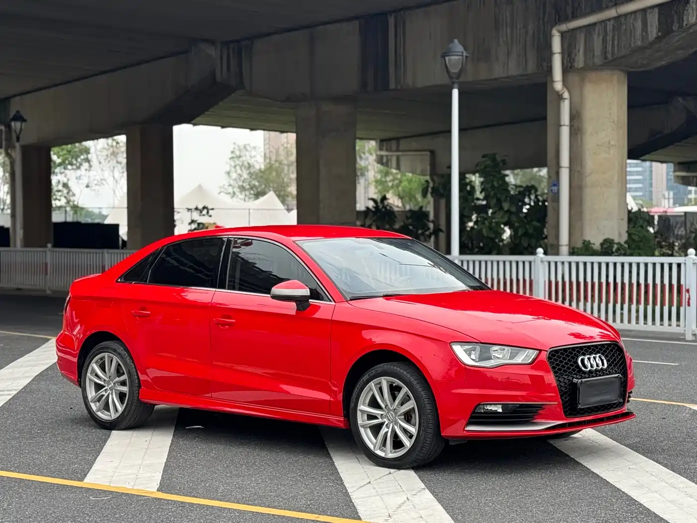 Audi A3 2016 Limousine 35 TFSI Progressive фото 3