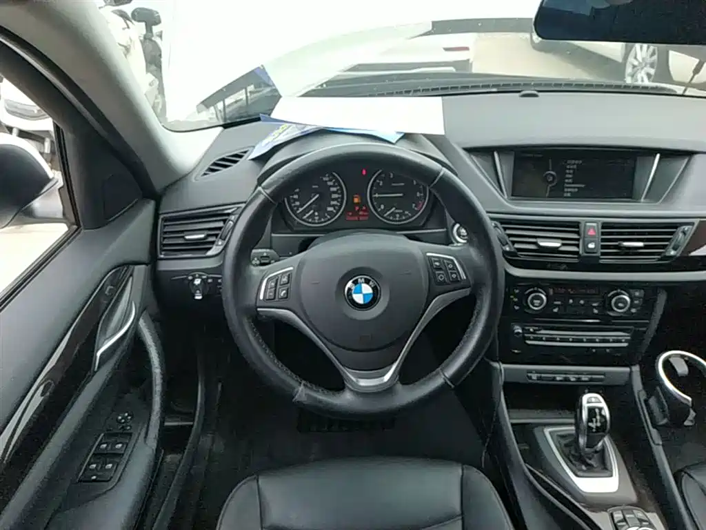 BMW X1 2013 xDrive20i X Design Package фото 7