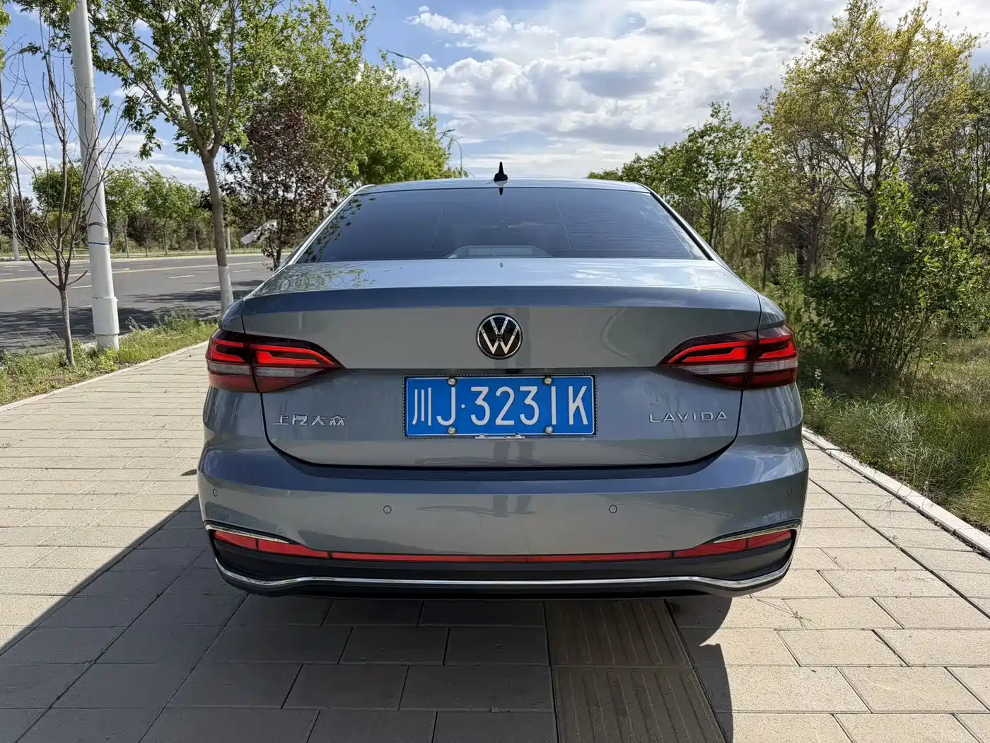 Volkswagen Lavida 2023 1.5L Auto Five Million Edition фото 8