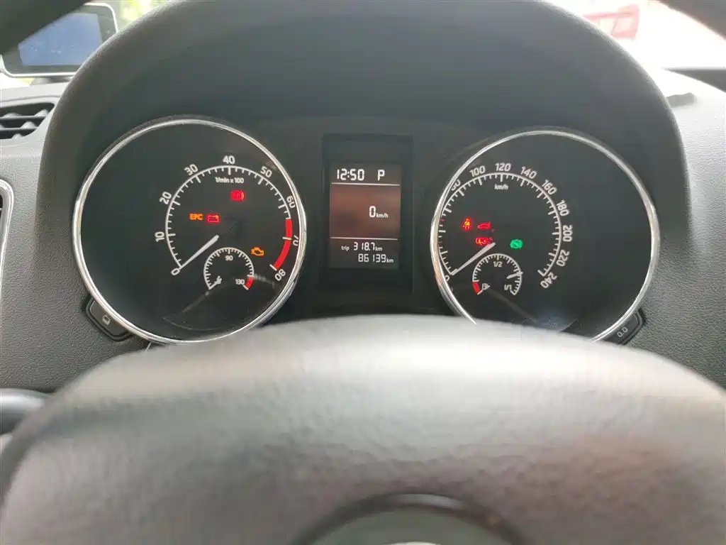 Škoda Yeti 2016 1.4TSI DSG Forward Edition фото 5
