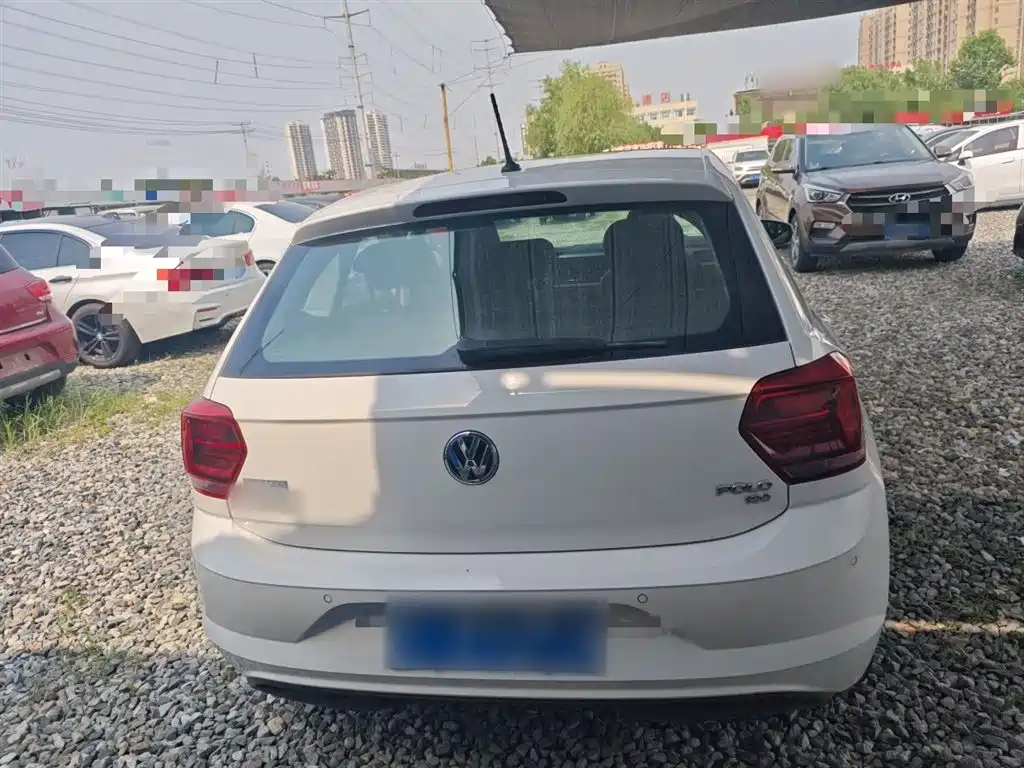 Volkswagen Polo 2019 Plus 1.5L Automatic Colorful Tech Edition фото 7