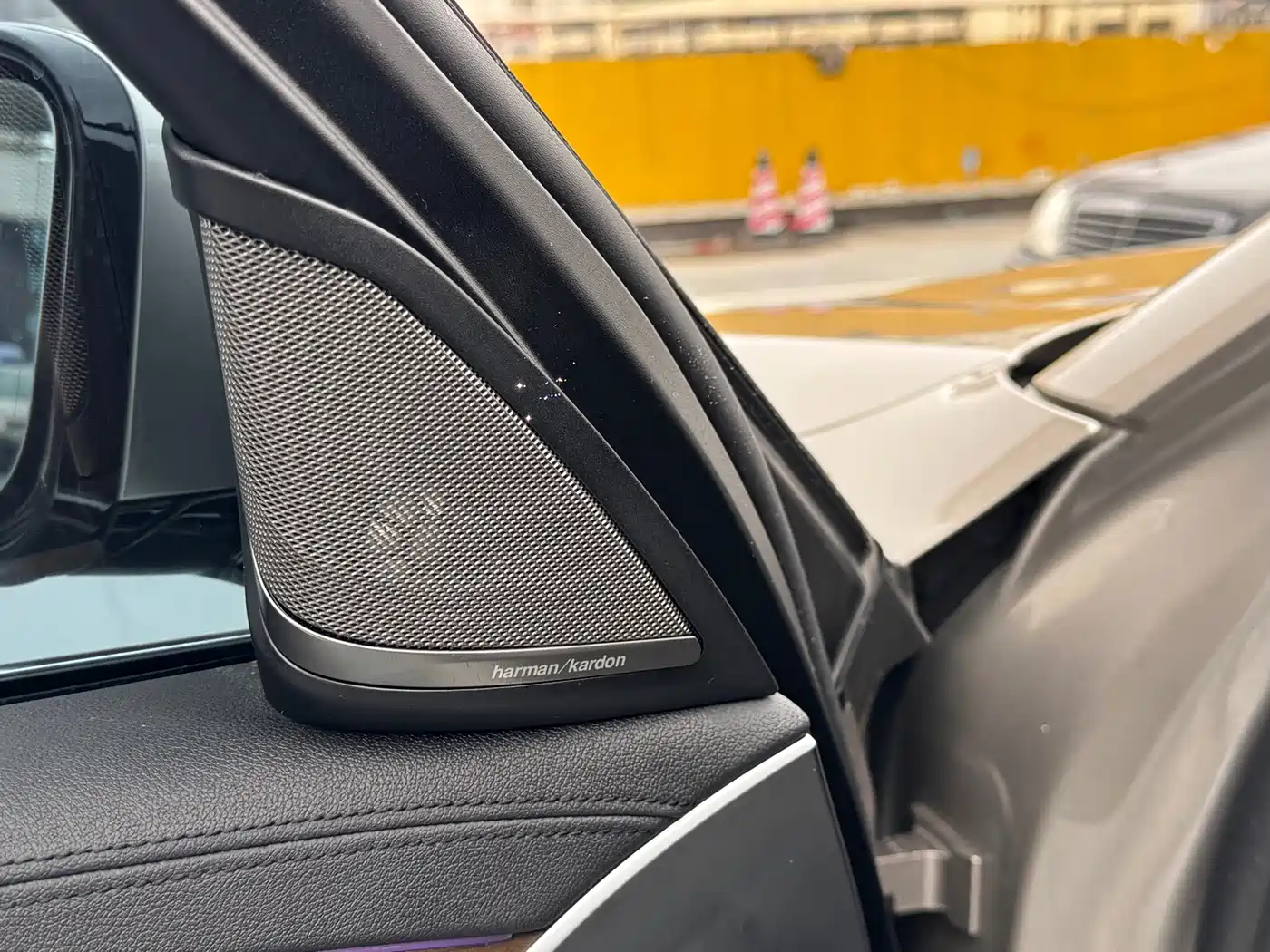 BMW 5 Series 2019 530Li Premium Luxury Package фото 16