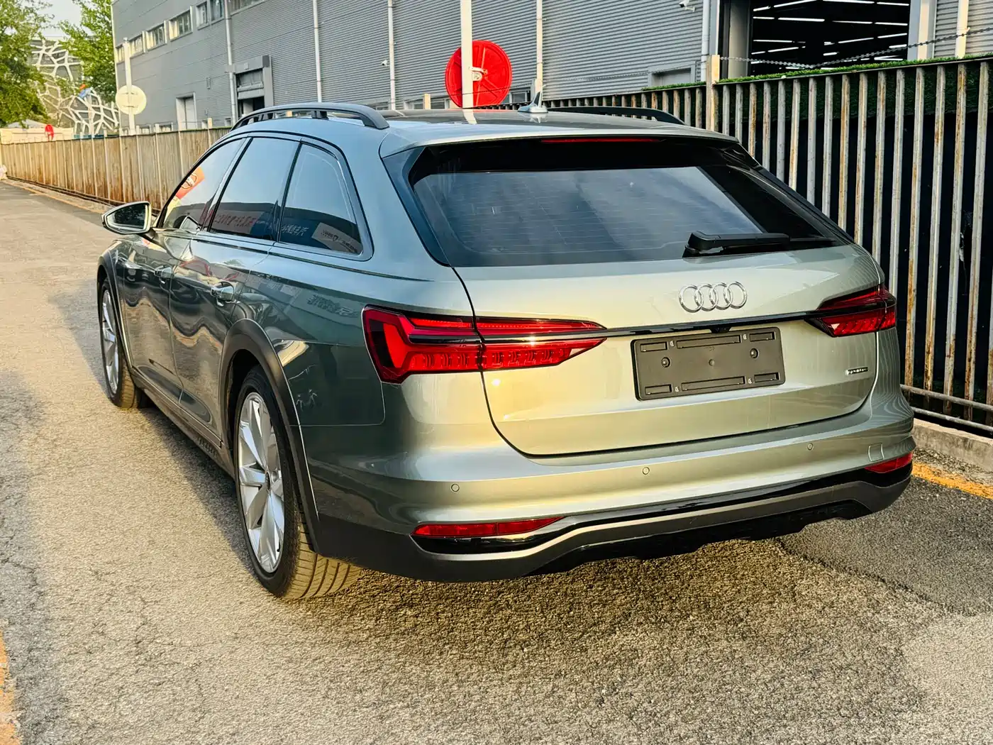 Audi A6 (Import) 2021 allroad quattro Explorer 55 TFSI Premium Off-road фото 11