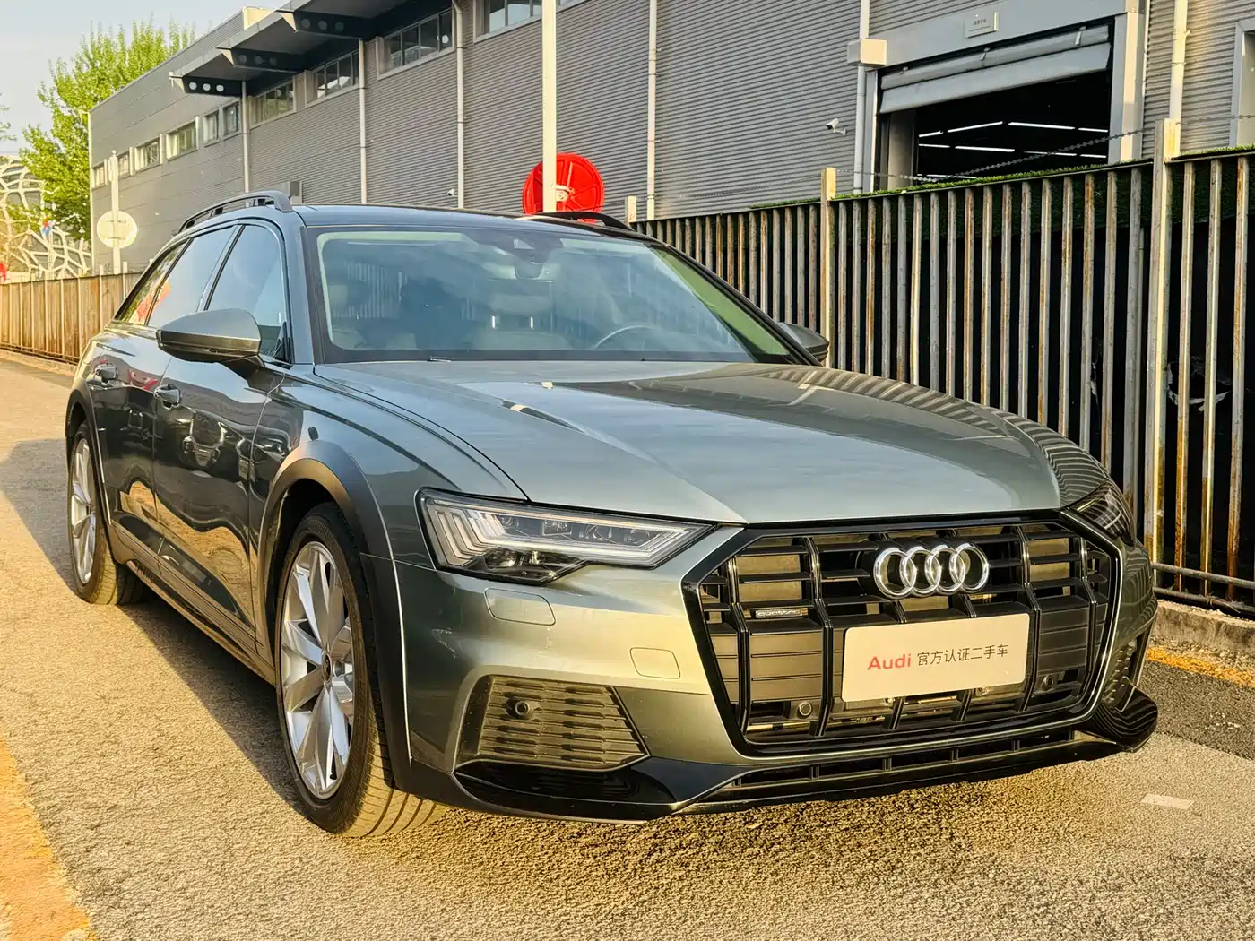 Audi A6 (Import) 2021 allroad quattro Explorer 55 TFSI Premium Off-road фото 3