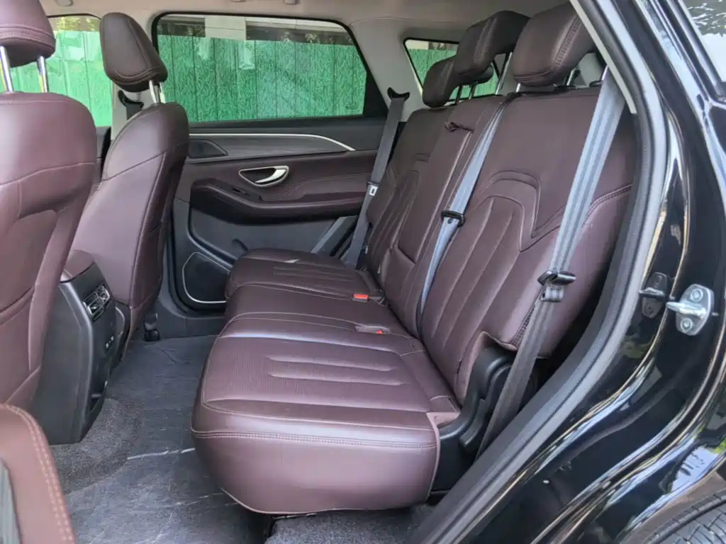 Jetour X90 PLUS 2024 2024 1.6TD DCT Big Family Happy Edition 7-seater