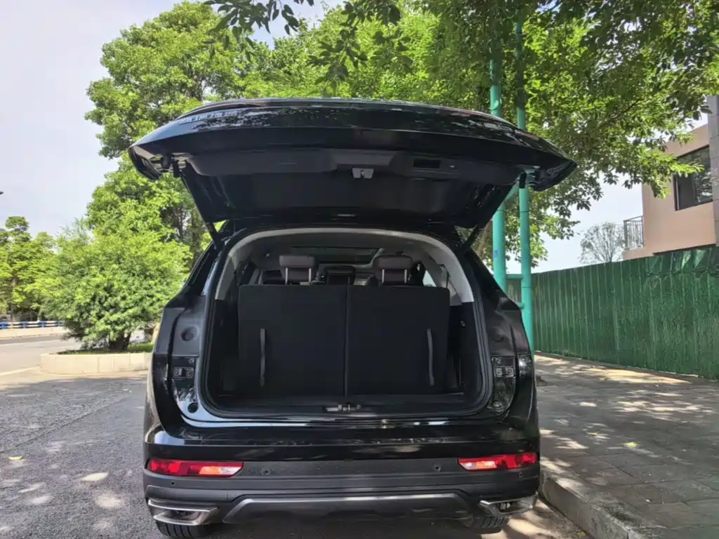 Jetour X90 PLUS 2024 2024 1.6TD DCT Big Family Happy Edition 7-seater