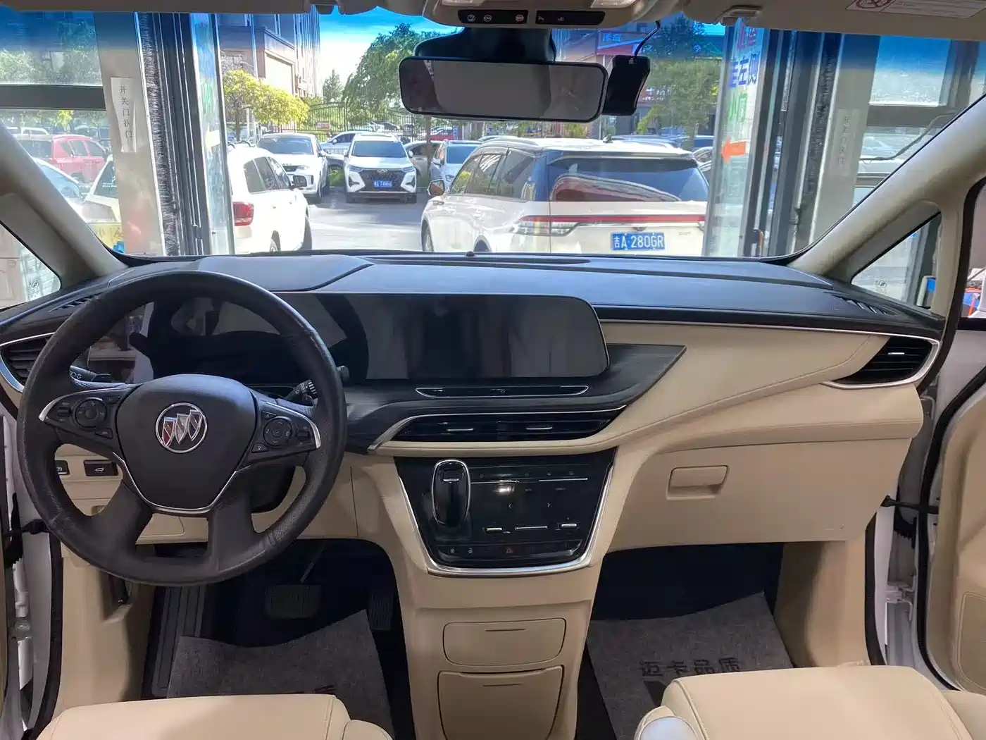 Buick GL8 2023 ES Landmaster Exclusive фото 5