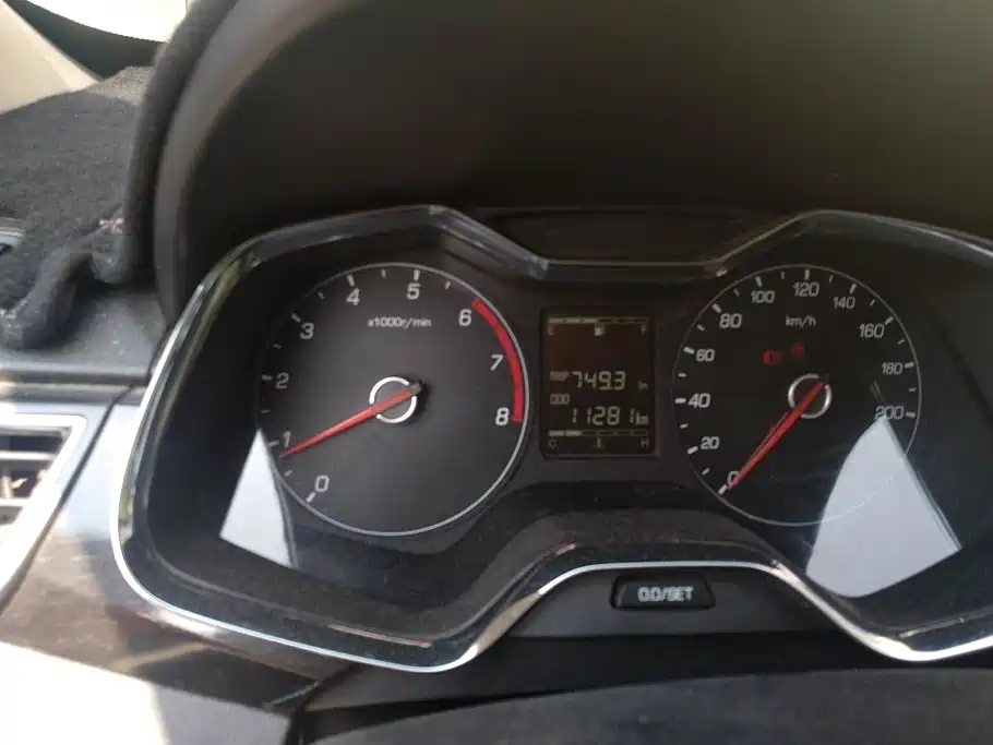 Baojun 310 2016 2016 1.2L Manual Luxury Type