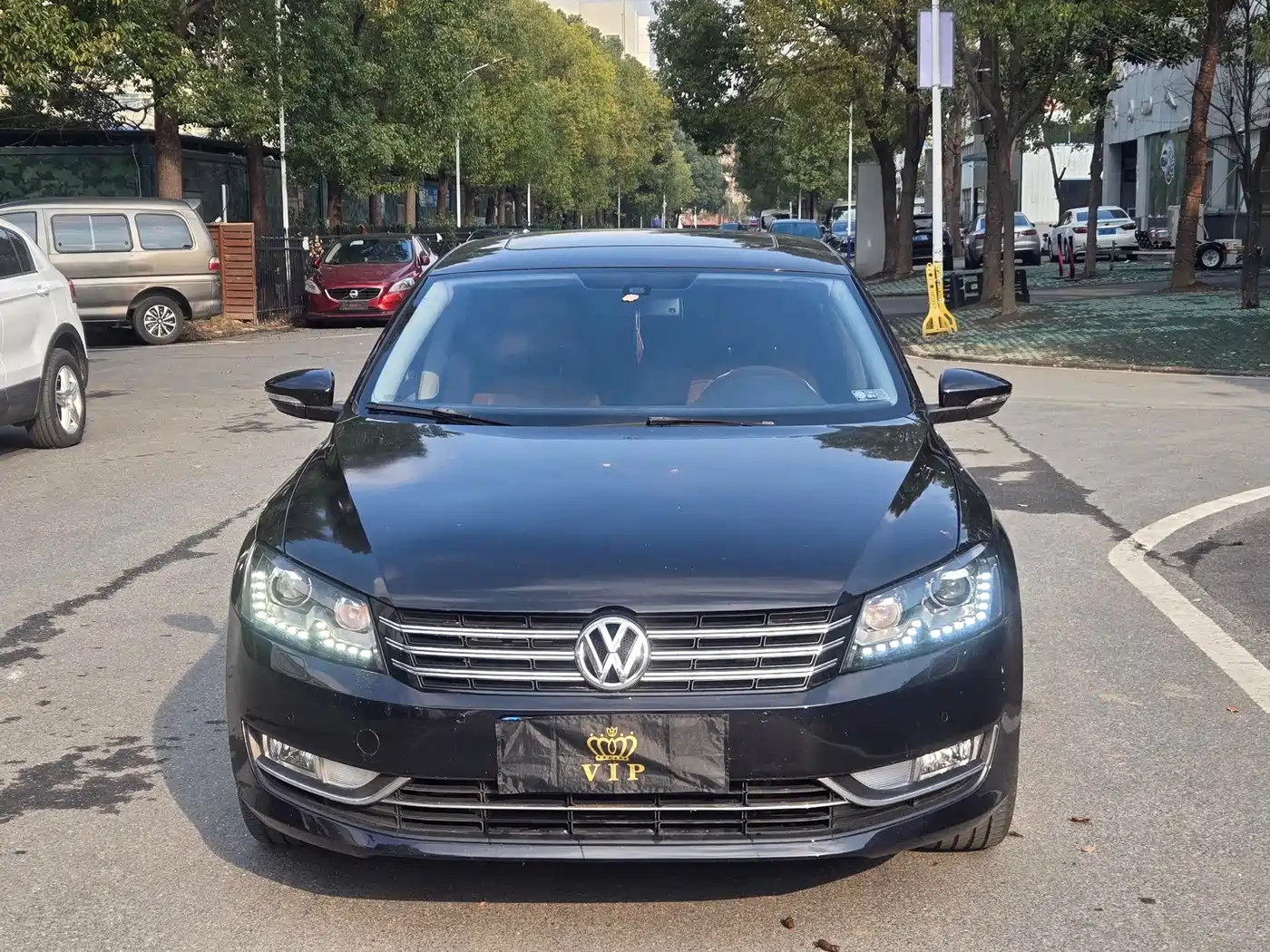 Volkswagen Passat 2015 1.8TSI DSG Prestige Edition фото 2