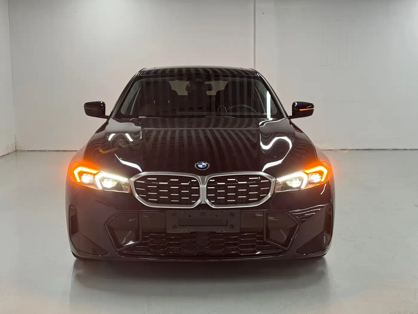 BMW 3 Series 2024 325Li M Sport Package фото 2