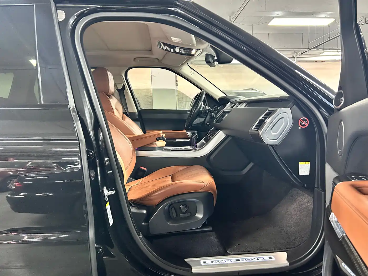 Land Rover Range Rover Sport 2016 Model 3.0 SC V6 HSE DYNAMIC фото 11