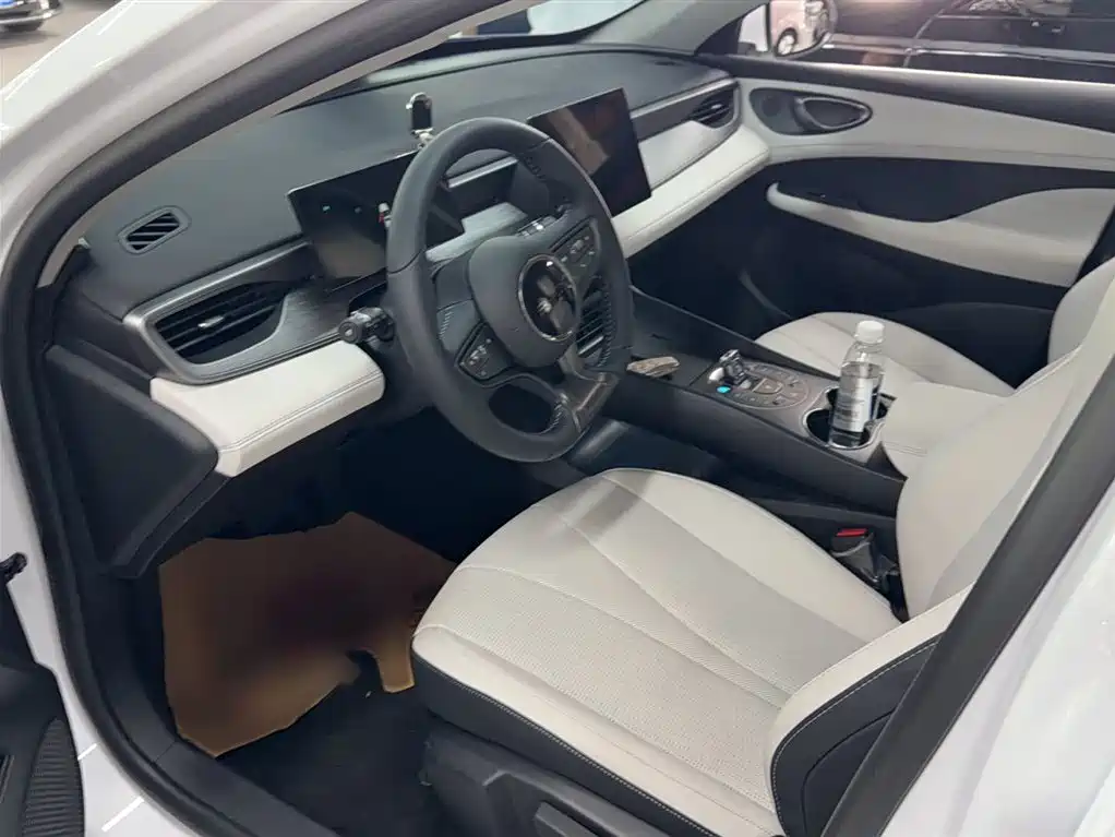 BYD Hai Bao 05 DM-i 2025 DM-i Smart Drive Edition 55KM Luxury фото 8