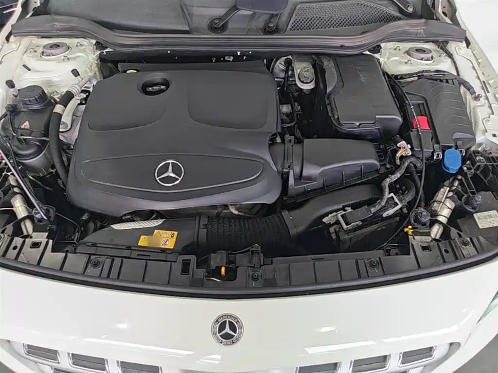 Mercedes-Benz GLA 2018 GLA 200 Dynamic фото 20