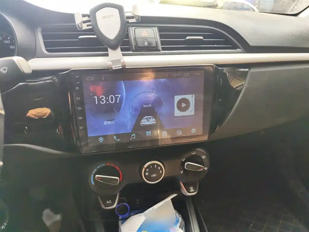 Kia K2 2017 Sedan 1.4L MT GLS фото 6
