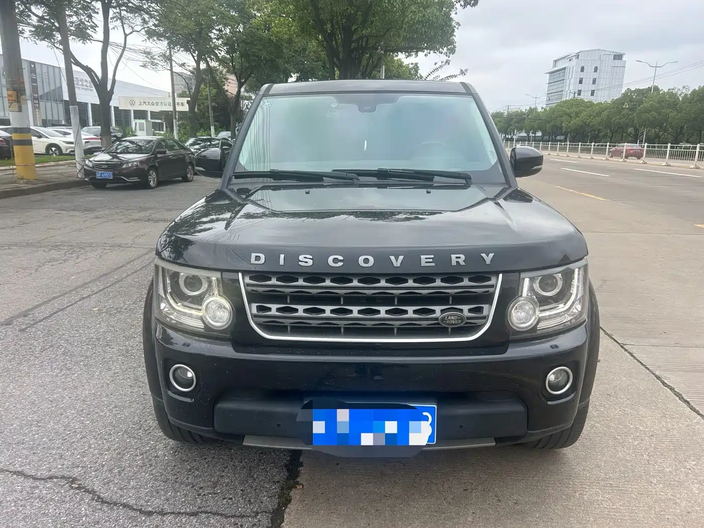 Photo 2 - Land Rover Discovery