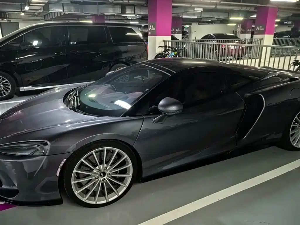 McLaren GT 2023 2023 4.0T Standard Model