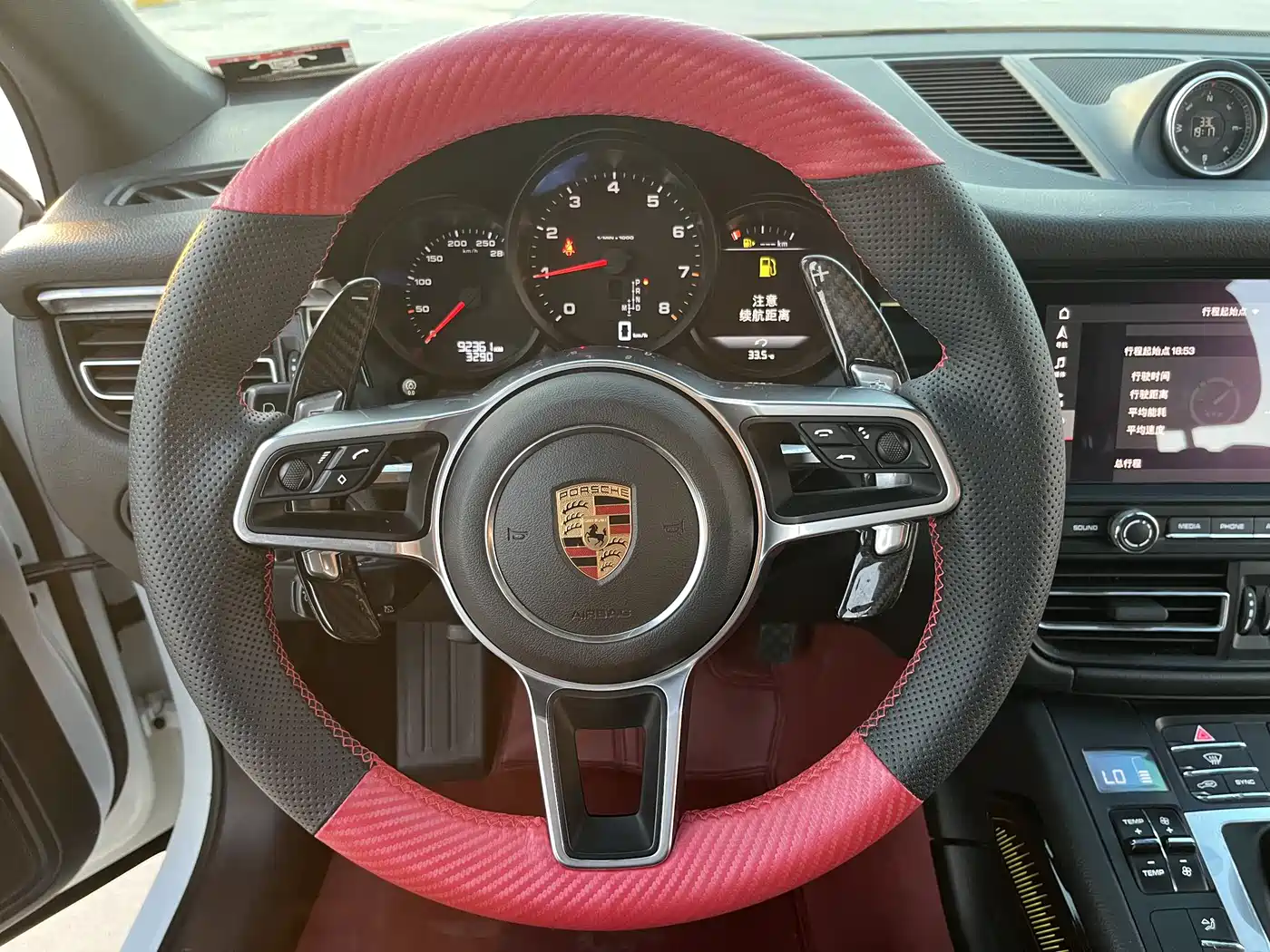 Porsche Macan 2018 Macan 2.0T фото 12