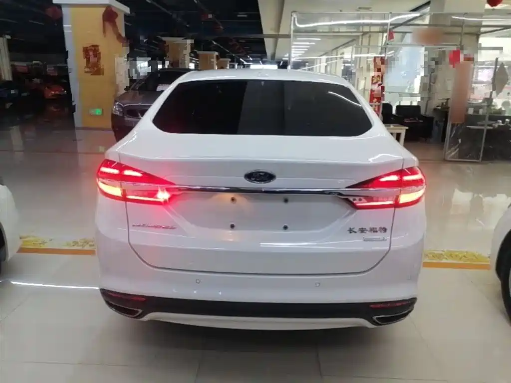 FORD MONDEO
