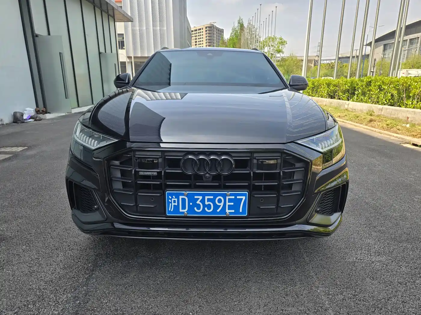 AUDI Q8