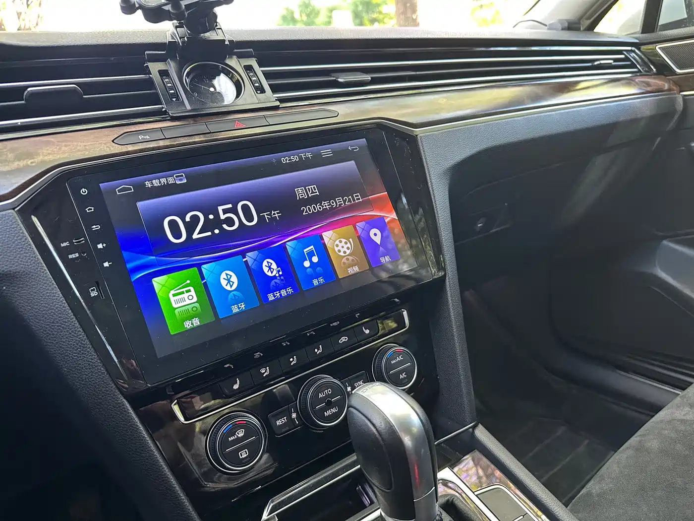 Volkswagen Magotan 2017 330TSI DSG Luxury фото 15
