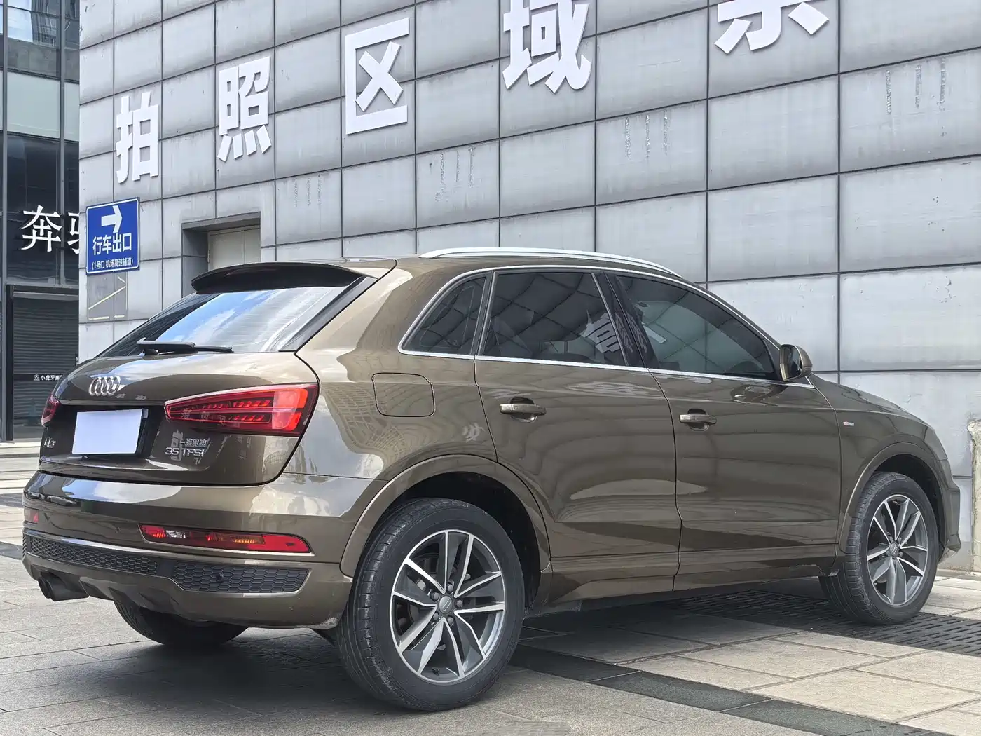 Audi Q3 2018 30th Anniversary Edition 35 TFSI Sport фото 9