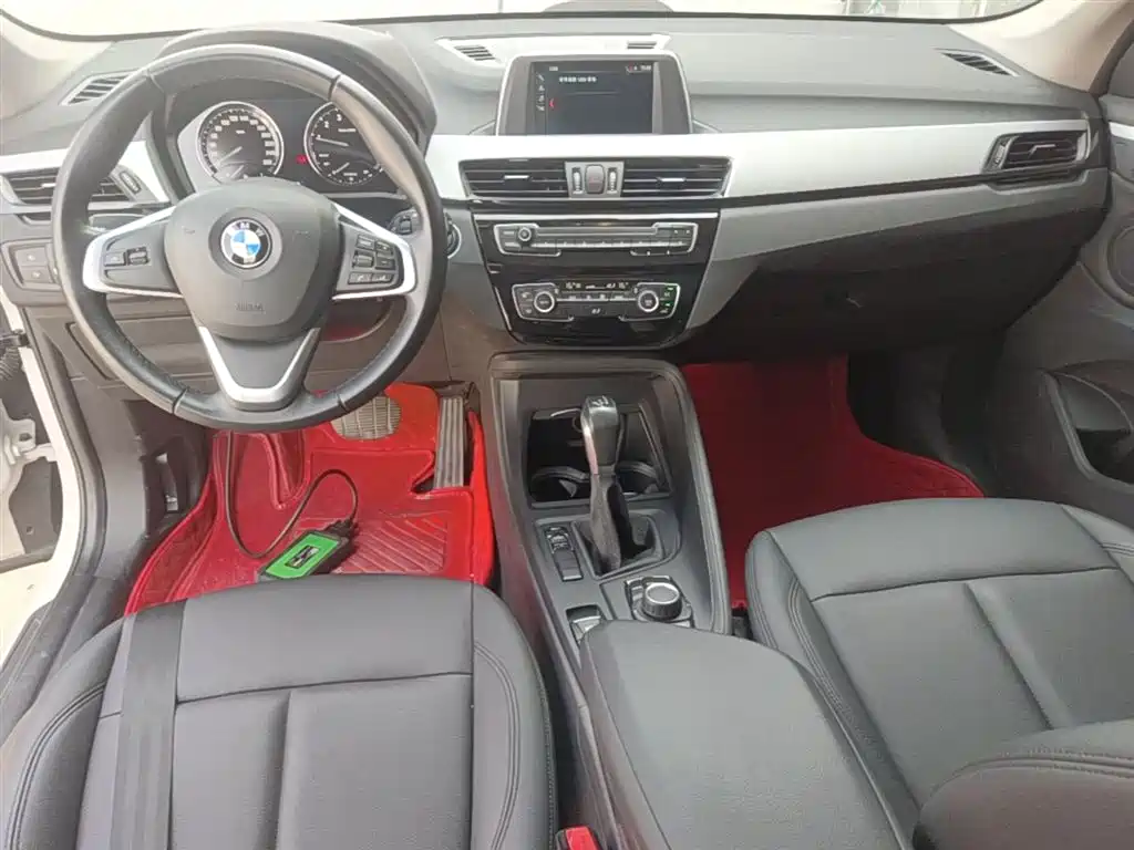 BMW X1 2019 sDrive18Li Fashion Model фото 10