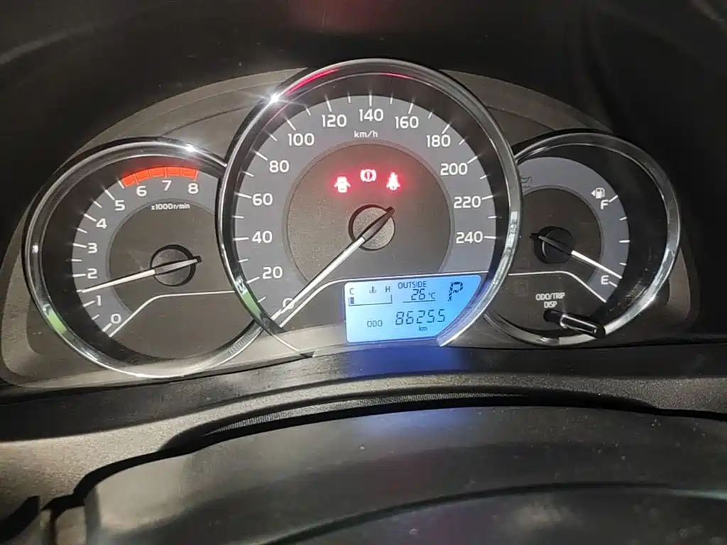 Toyota Levin 2017 Facelift 185T CVT Elite (China V) фото 12