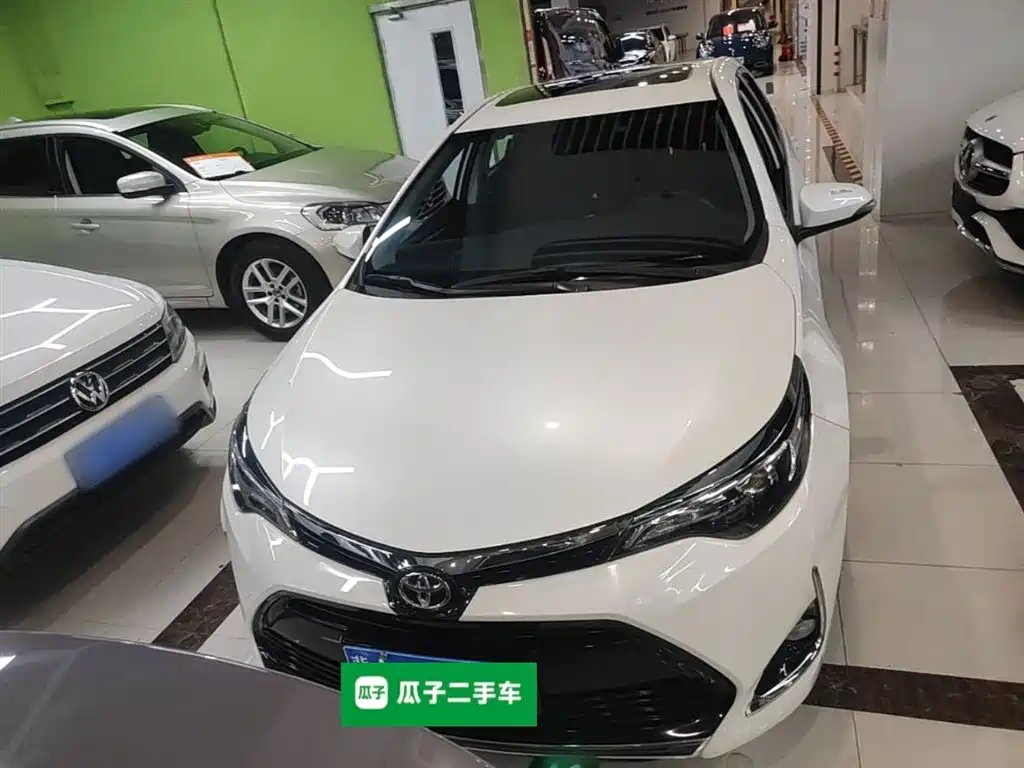 Toyota Levin 2017 Facelift 185T CVT Elite (China V) фото 3