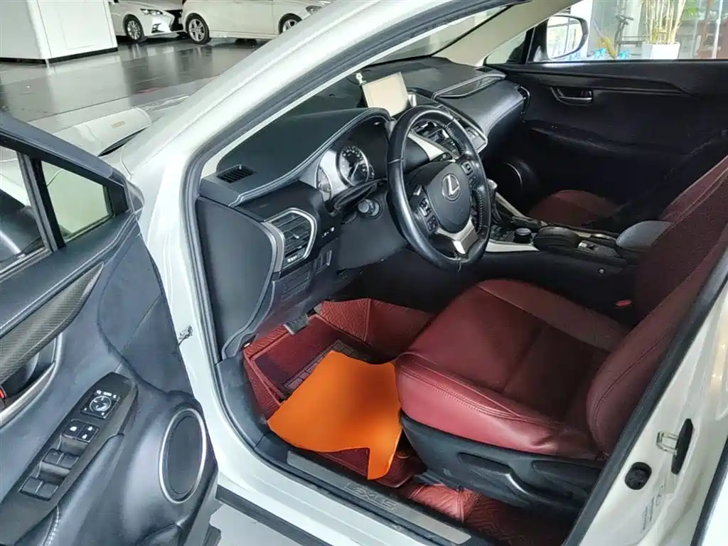 Lexus NX 2015 200 FWD Premium фото 16